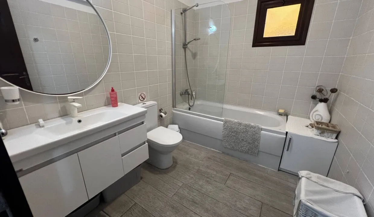Kucuk Erenkoy Frontline Seaview Apartment 3 Bed - North Cyprus Property 5